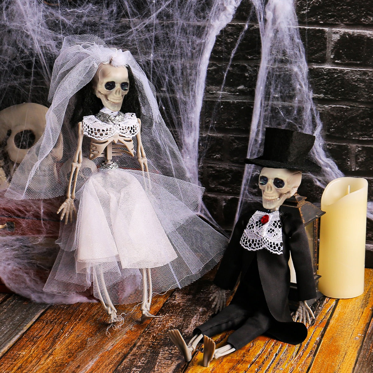 Ghost House Halloween Skeleton Bride Groom Decoration Chamber of Secrets Horror Bar Party Scene Decoration Trick Props