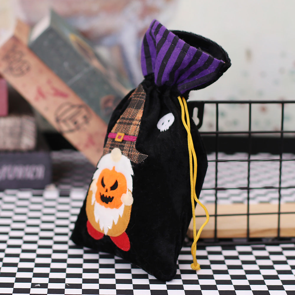 Halloween themed party decoration cartoon machine embroidered faceless doll drawstring bag kindergarten ghost festival candy gift bag