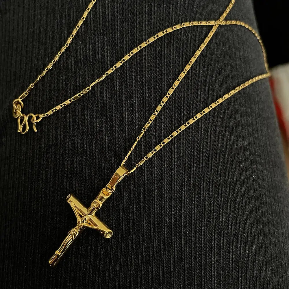 Elegant Gold Plated Cross Necklace - Durable Titanium Steel with Adjustable Chain - fashion finesse accessories