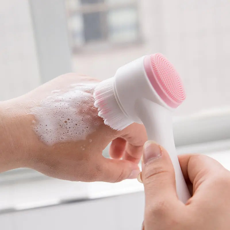 New 2-in-1 Facial Cleansing Brush - fashion finesse accessories